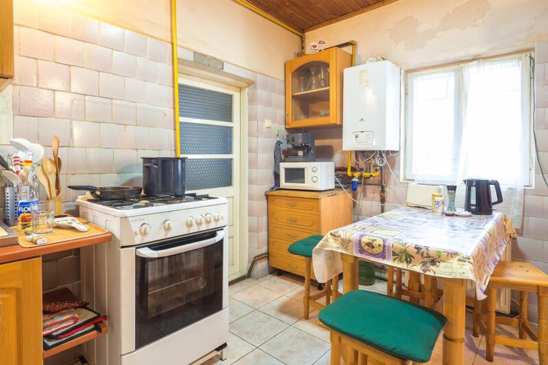 Fagetu, Prahova, vila 5 camere, posibil pensiune, livada, 160 mp utili, curte 850 mp.